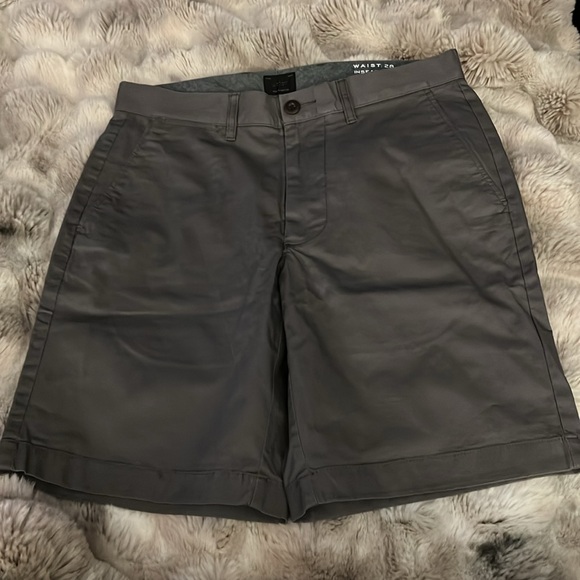 J. Crew Men Grey 9” Stretch Chino Shorts Size 28 - Picture 2 of 6